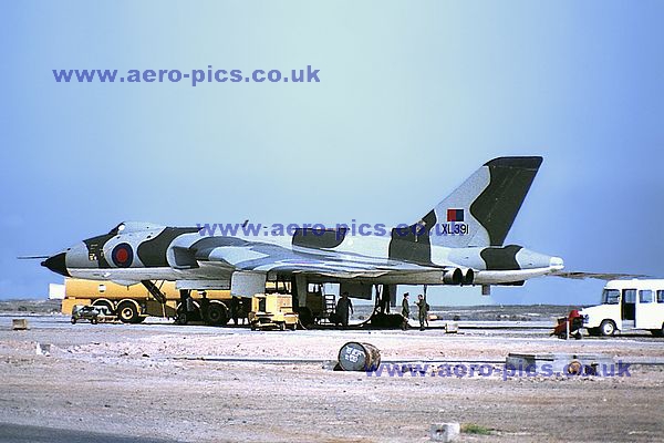 Vulcan B Mk.2 XL391 Masirah 21081972 D125-23