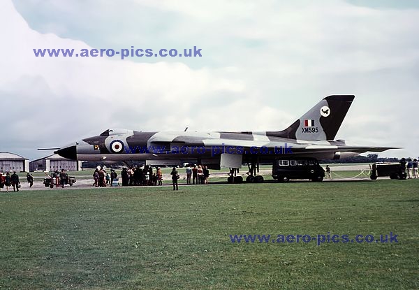 Vulcan B Mk.2 XM595 Alconbury 14081971 D22811