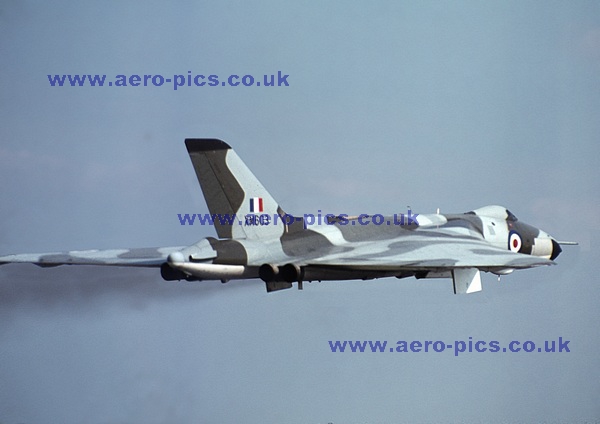 Vulcan B Mk.2 XM603 St.Mawgan 18091971 D22824