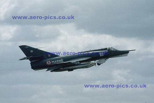 Etendard IVP 118 Greenham Common 29061981 D13415