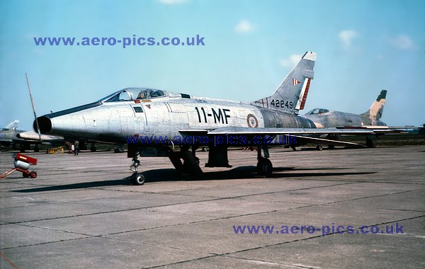 F-100D 54-2249 (11-MF) Sculthorpe 24041976 D085-06