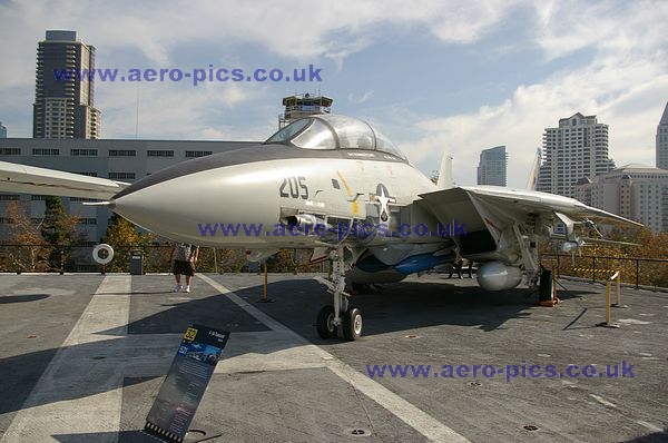 F-14A 158978 USS Midway 12112008 D067-23