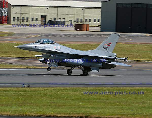 F-16AM 658 Fairford 19072010 D16415