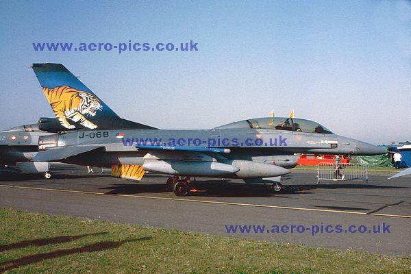 F-16B J-068 Boscombe Down 13061992 D14111