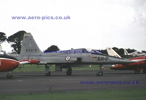 F-5A 69210 Chivenor 23081969 D20301