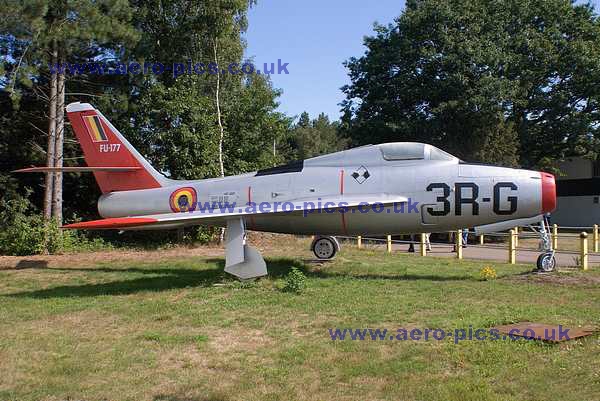 F-84F FU-177 Leopoldsburg 12082010 D18002