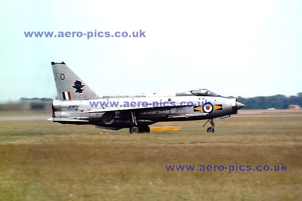 Lightning F Mk.3 XP695 (O) Waddington 19061976 D085-24