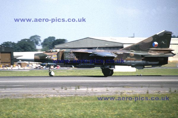 MiG-23ML 22425 Fairford 19071997 D18401