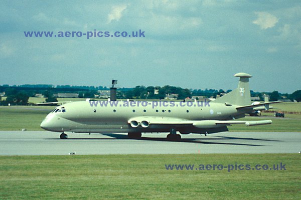 Nimrod MR Mk.2 XV235 Cottesmore 20072000 D052-13