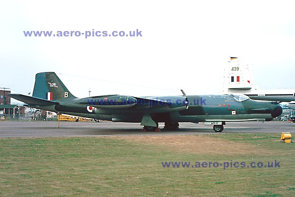 Canberra T Mk.17 WK111 (B) Cottesmore 15091973 D081-11