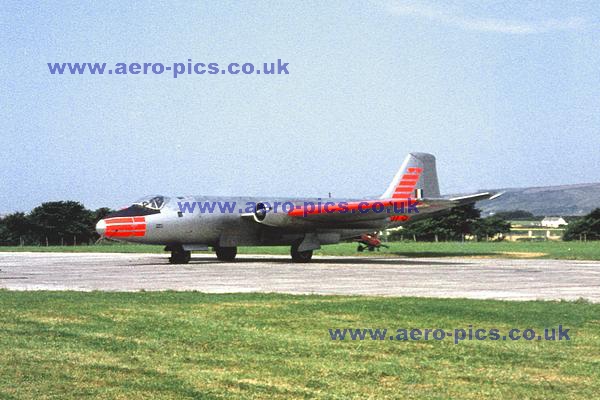 Canberra T Mk.4 WJ879 Chivenor 03081968 D19316