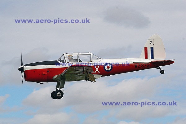 Chipmunk T Mk.10 WZ879 (G-BWUT) Little Gransden 30082009 D117-22