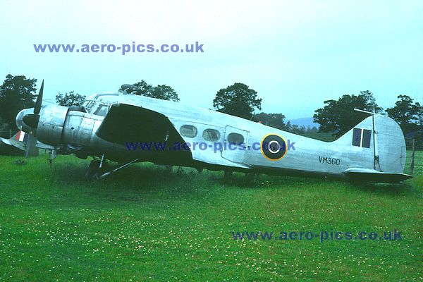 Anson C Mk.19 VM360 (G-APHV) Strathallan 19071975 D084-07