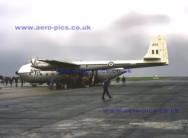 Argosy C Mk.1 XN854 St.Mawgan 14091968 D19409