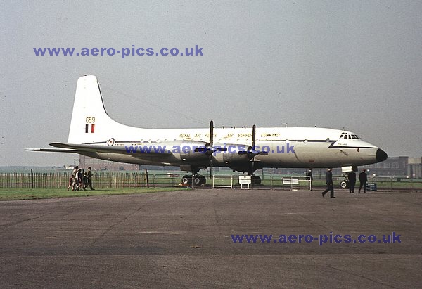 Britannia C Mk.1 XL659 St.Athan 20091969 D20409