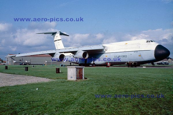 C-5A 66-8304 Mildenhall 23051981 D12918