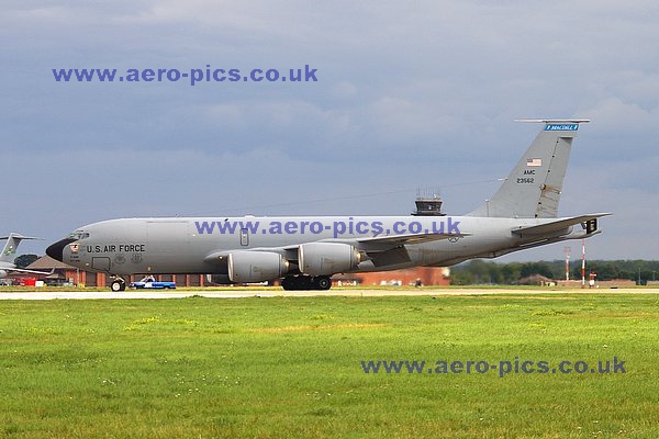 KC-135R 62-3562 Mildenhall 18082010 D17018