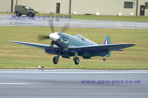 Spitfire PR Mk.XIX PS915 Fairford 11072008 D047-15
