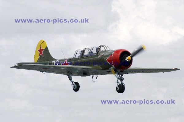 Yak-52 899803 (G-YAKR)  North Weald 17062007 D019-09